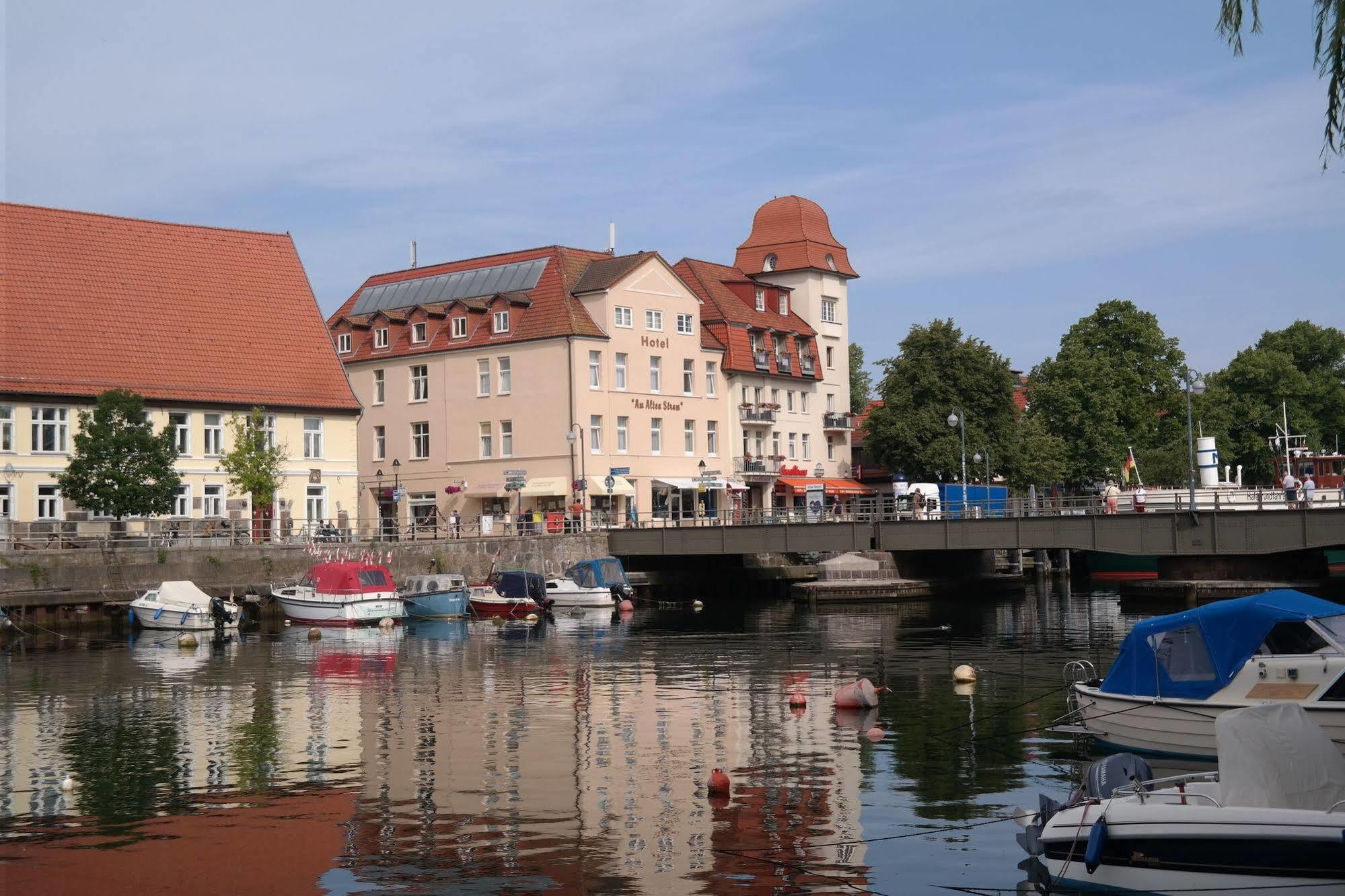 Am Alten Strom Rostock